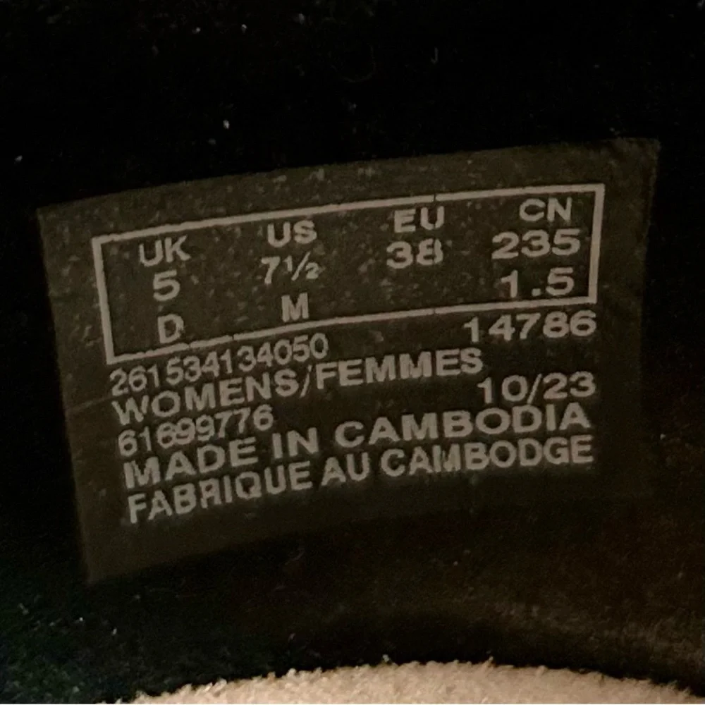 Clarks Collection Ultimate Comfort Black Block Heels Patent Toe 7.5M Marilyn
